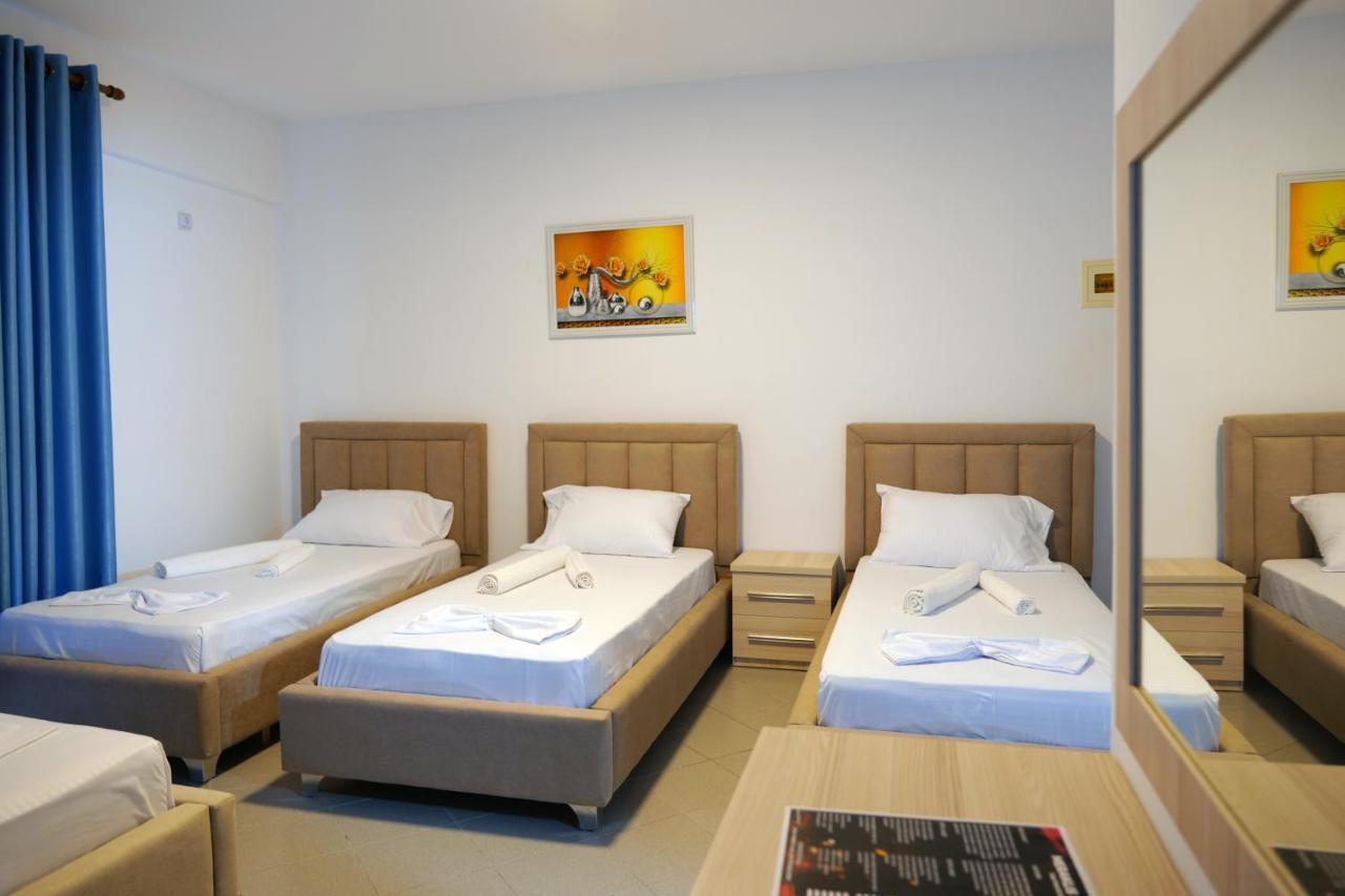 Mema Rooms Himare Exterior foto
